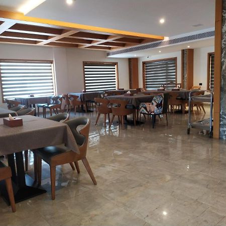 Hotel Mothimahal Residency Thrissur Esterno foto