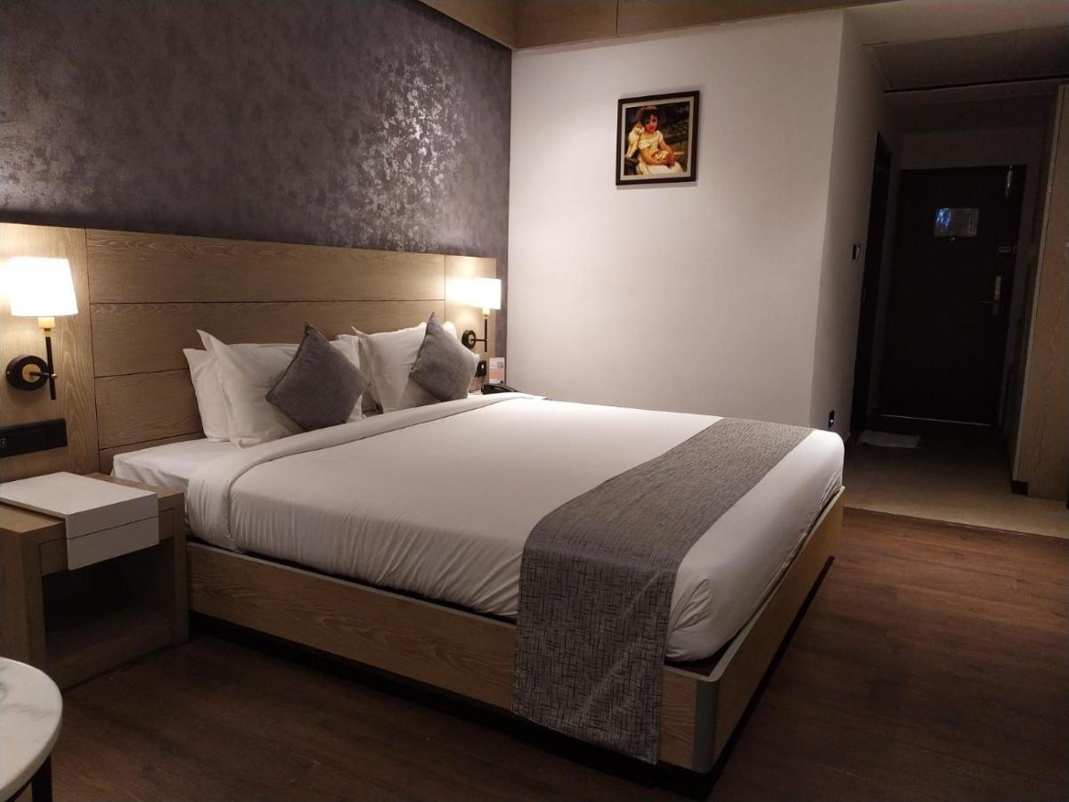 Hotel Mothimahal Residency Thrissur Esterno foto